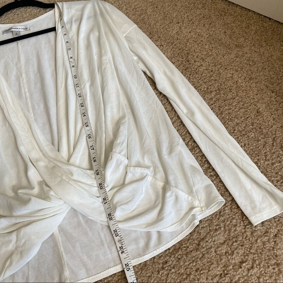 A&F WHITE SWOOP FRONT COZY LONGSLEEVE TOP SM - Picture 6 of 6